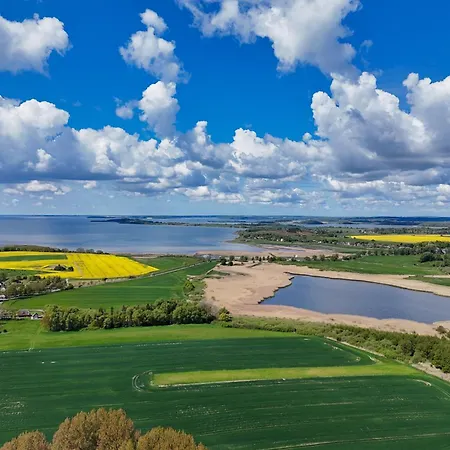 Strandnahe Mit Terrasse, Gratis Nutzung Vom Ahoi Erlebnisbad Und Sauna In Sellin - Rex Rugia 28-3 *