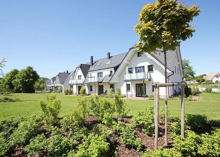 Strandnahe Mit Terrasse, Gratis Nutzung Vom Ahoi Erlebnisbad Und Sauna In Sellin - Rex Rugia 28-3 * Lobbe